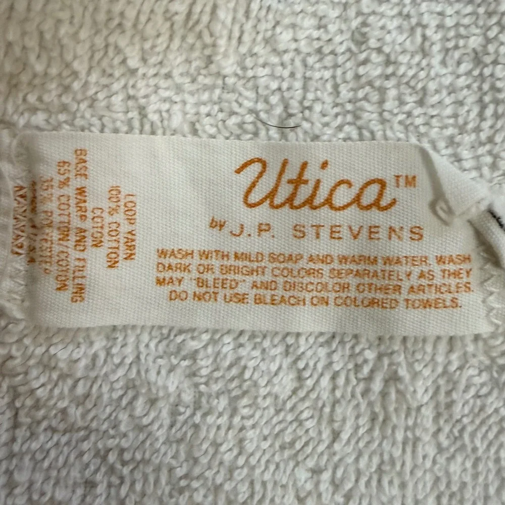 Vintage Utica J.P. Stevens Snoopy Peanuts Bath Towel Blue White Fringe 43x24